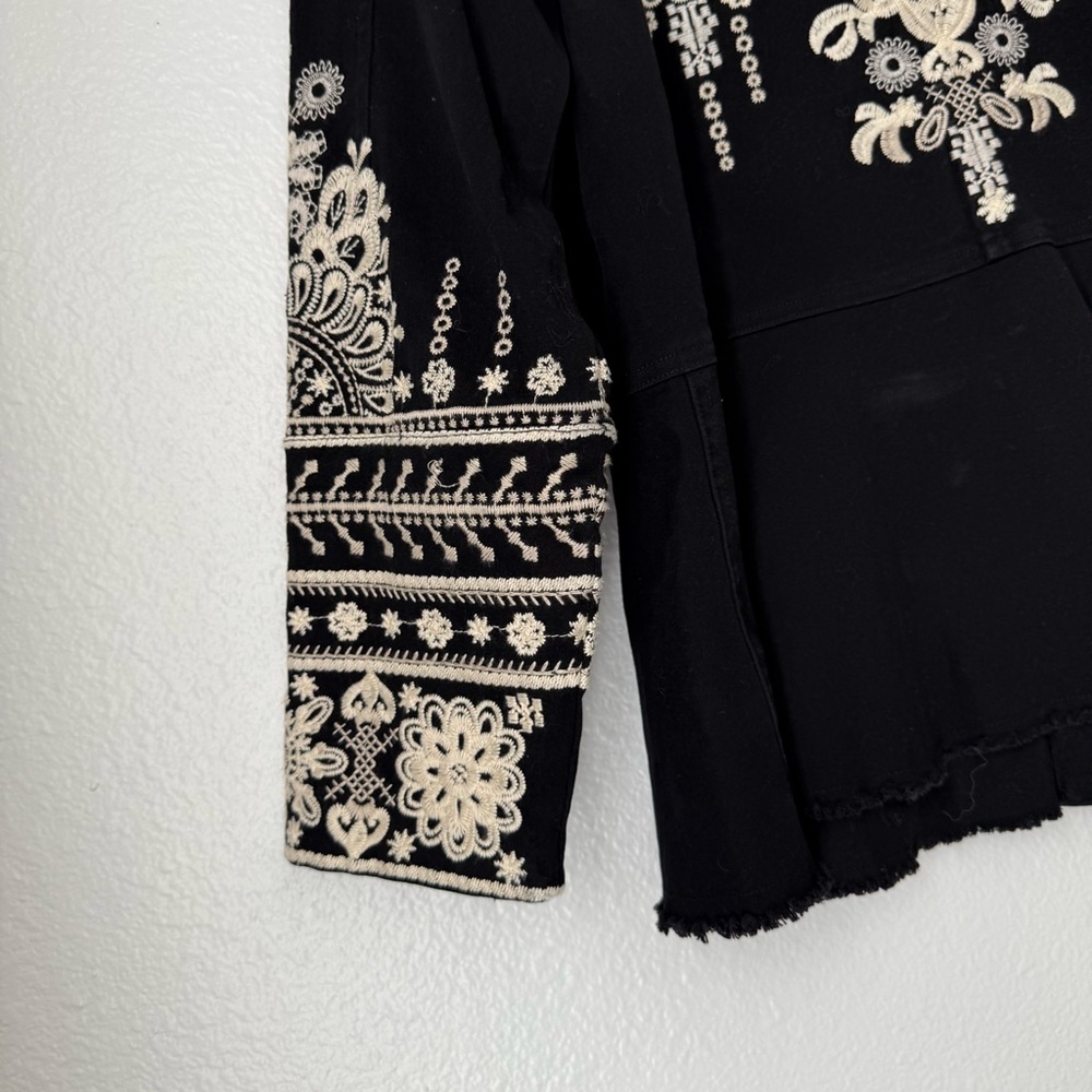 Johnny Was Workshop Marik Black Embroidered Peplum Military Jacket Raw Hem Small - Picture 12 of 14